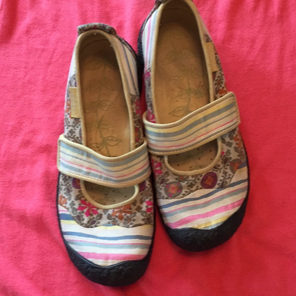 Keen canvas Mary Jane size 5.5